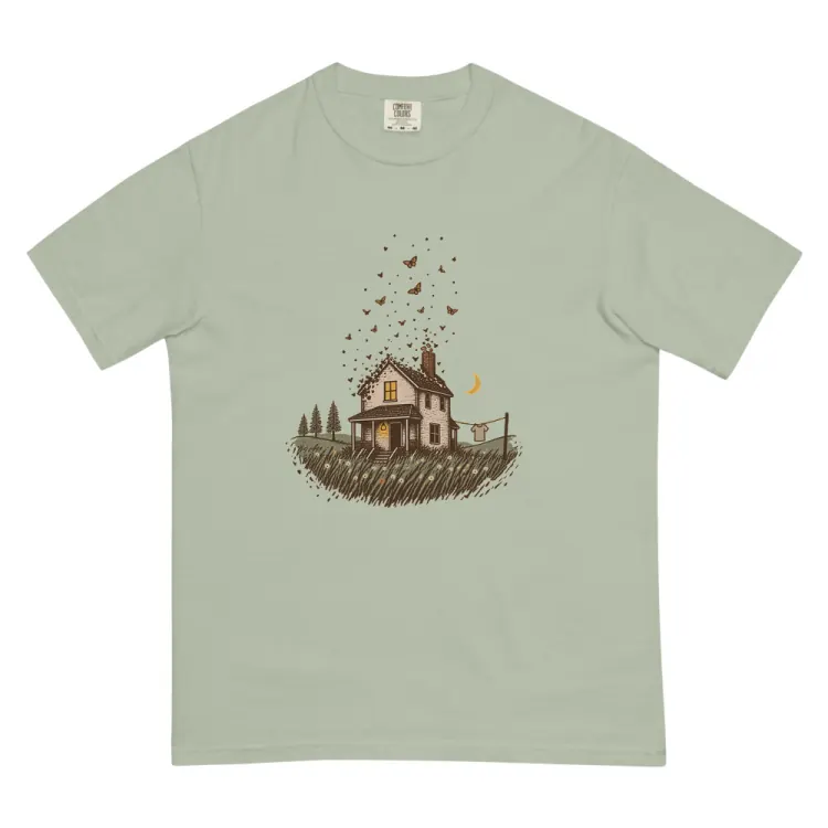 The Old House Tee in Bay.