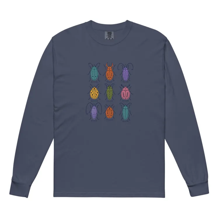 The Nine Beetles Long Sleeve in Navy.