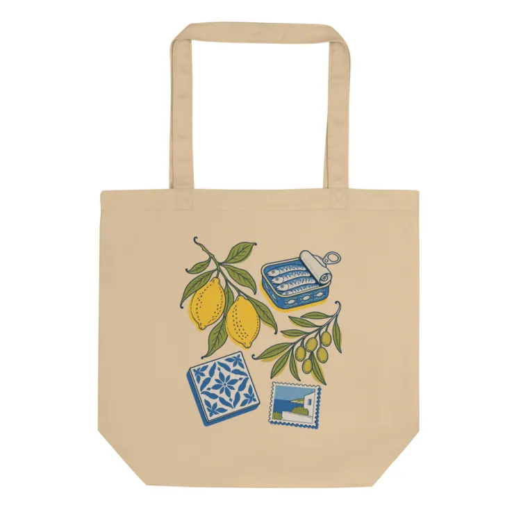 The The Mediterranean Tote in Oyster.