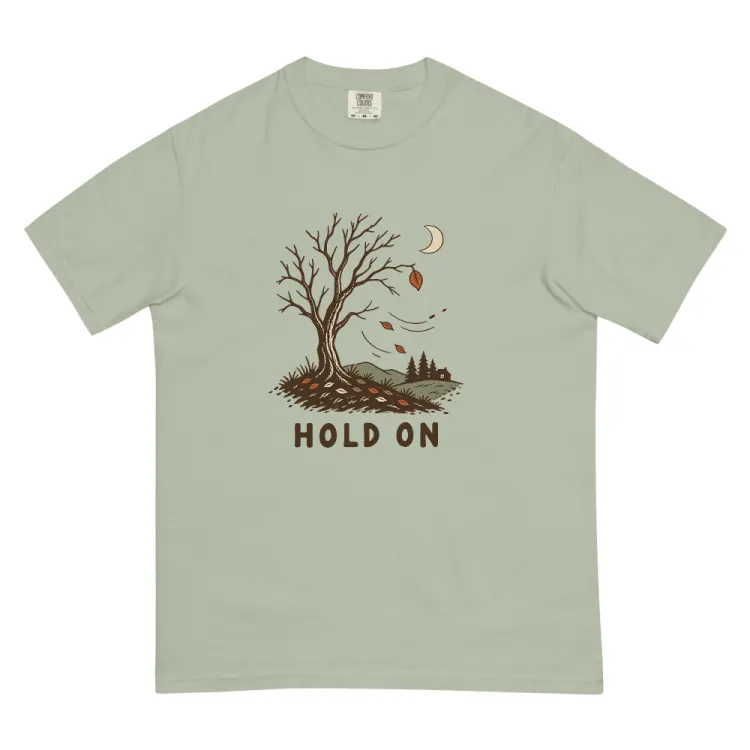 The Hold On Tee in Bay.