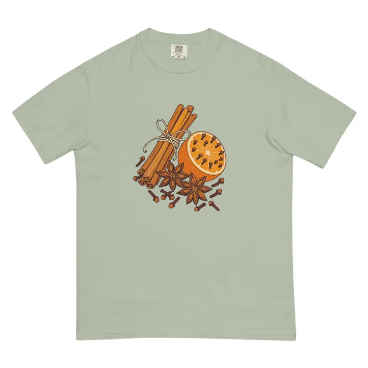 The Clove & Cinnamon Tee in Bay.