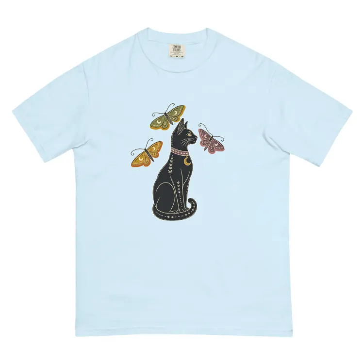 The The Familiar Tee in Chambray.