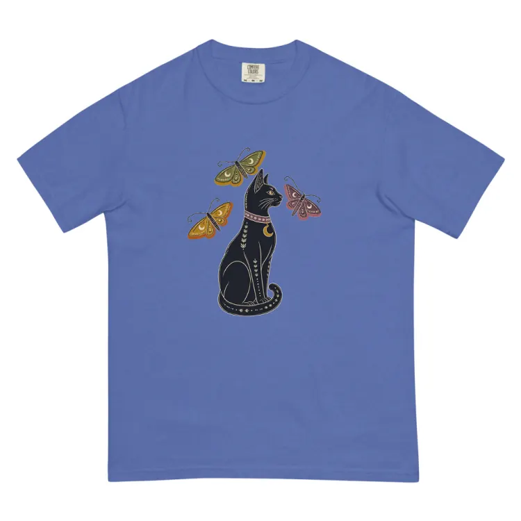 The The Familiar Tee in Mystic Blue.