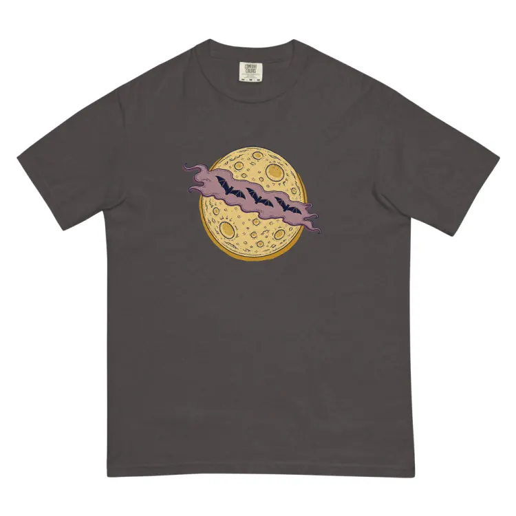 The Cloud Over the Moon Tee in Graphite.
