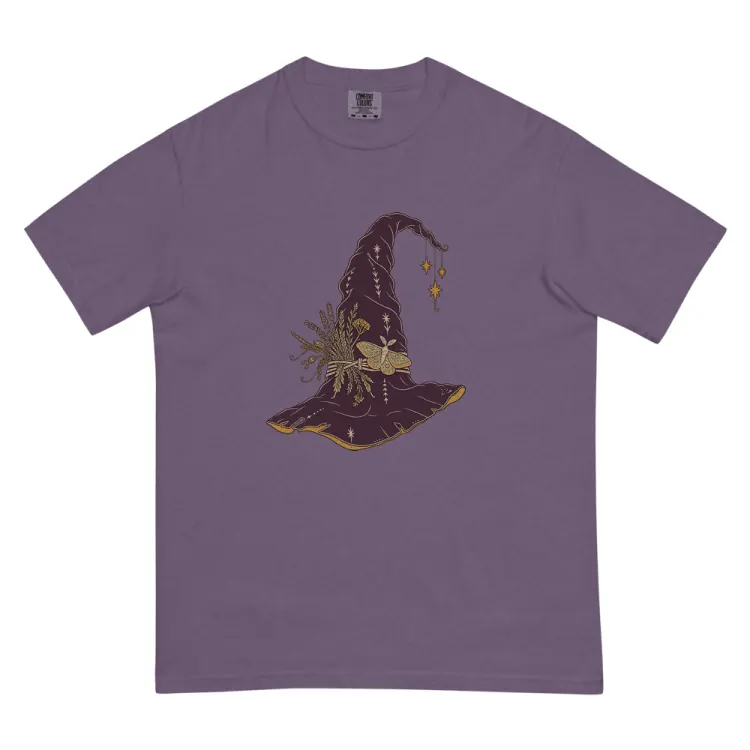 The Hat, Pointed, Witch's Tee in Grape.