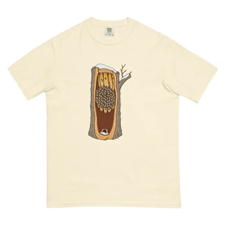The Honeybees in Winter Tee in Ivory.
